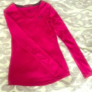 Cute Magenta Nike Pro Long Sleeve 💕